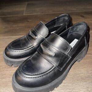 Steve Madden Chunky Black Loafers